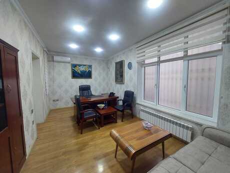 11 otaqlı ofis - Badamdar q. - 300 m²