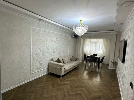 3-комн. вторичка - м. Ахмедлы - 70 м²