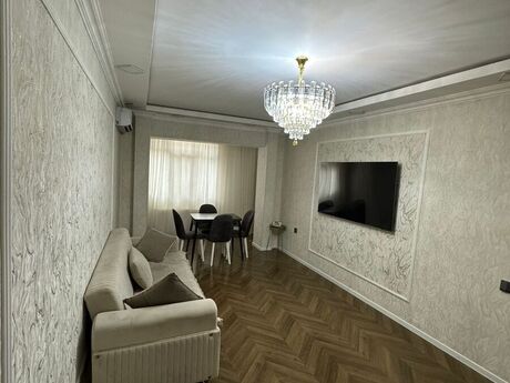 3-комн. вторичка - м. Ахмедлы - 70 м²