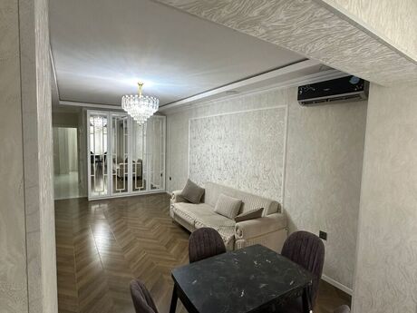 3-комн. вторичка - м. Ахмедлы - 70 м²