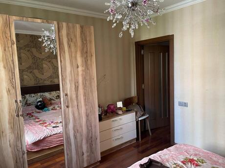 2 otaqlı köhnə tikili - Elmlər Akademiyası m. - 60 m²