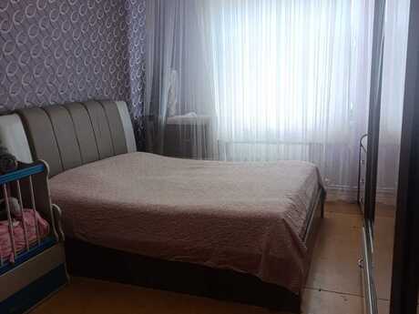 3 otaqlı köhnə tikili - Xalqlar Dostluğu m. - 80 m²