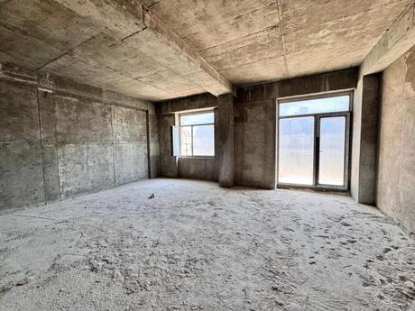 4 otaqlı yeni tikili - Ağ şəhər q. - 162 m²