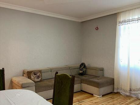 3-комн. вторичка - м. Элмляр Академиясы - 80 м²