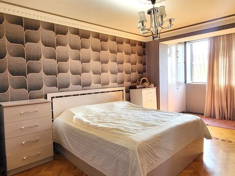 4 otaqlı yeni tikili - İnşaatçılar m. - 110 m²