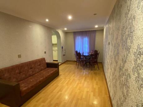 2 otaqlı köhnə tikili - Elmlər Akademiyası m. - 70 m²