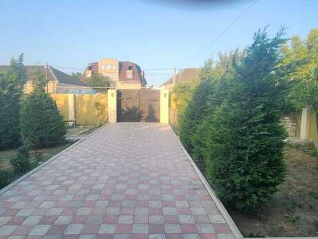 4 otaqlı həyət evi/bağ evi - Buzovna q. - 136 m²