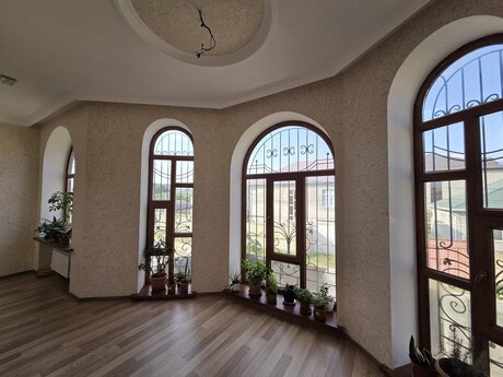 5 otaqlı həyət evi/bağ evi - Qusar - 244 m²