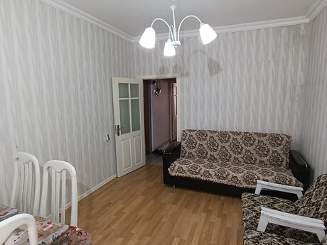 2 otaqlı köhnə tikili - İnşaatçılar m. - 55 m²