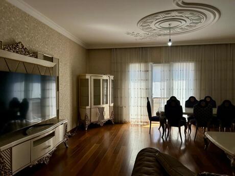 5 otaqlı yeni tikili - 28 May m. - 250 m²