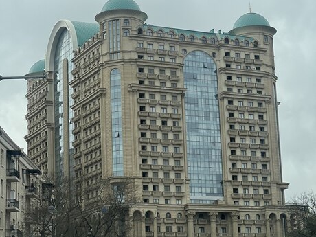 2 otaqlı yeni tikili - Elmlər Akademiyası m. - 109 m²