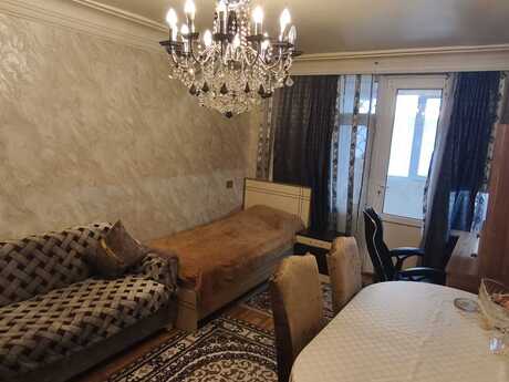 2 otaqlı köhnə tikili - Elmlər Akademiyası m. - 50 m²