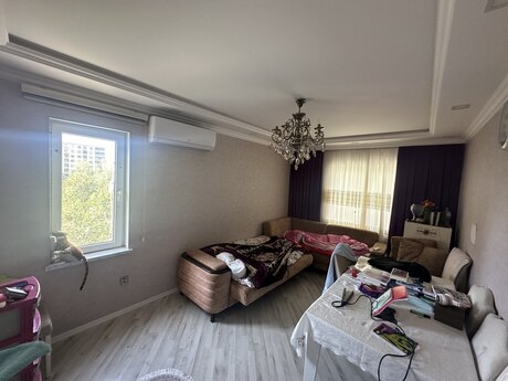 2 otaqlı köhnə tikili - 7-ci mikrorayon q. - 60 m²