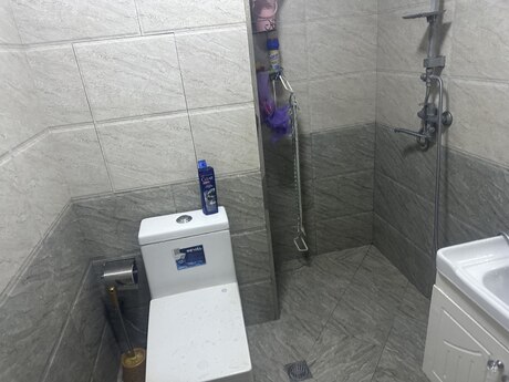2 otaqlı köhnə tikili - 7-ci mikrorayon q. - 60 m²