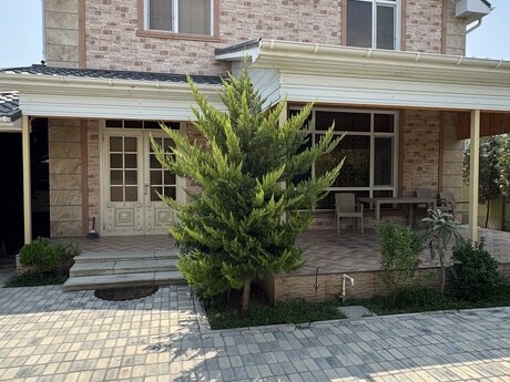 7 otaqlı həyət evi/bağ evi - Binə q. - 260 m²