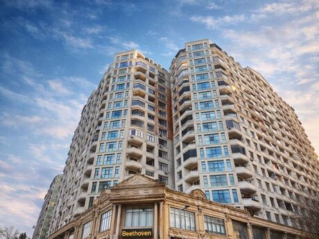 3-комн. новостройка - м. Нариман Нариманов - 116 м²