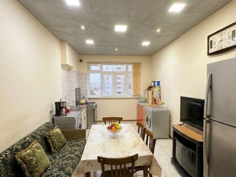3 otaqlı köhnə tikili - Əhmədli m. - 80 m²