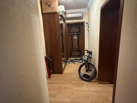 Qaraçuxurda 3 otaqlı köhnə tikili mənzil satılır, 70 m², 158 000 AZN, şəkil 5 / 9