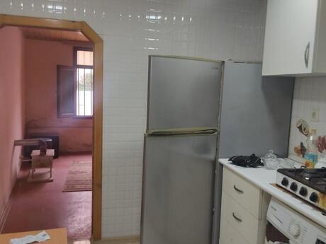1 otaqlı həyət evi/bağ evi - 20-ci sahə q. - 23 m²