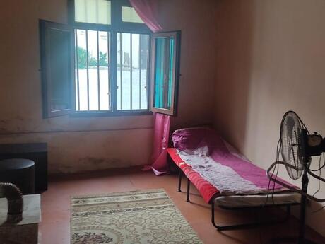 1 otaqlı həyət evi/bağ evi - 20-ci sahə q. - 23 m²