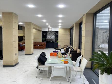 7 otaqlı həyət evi/bağ evi - Fatmayı q. - 700 m²