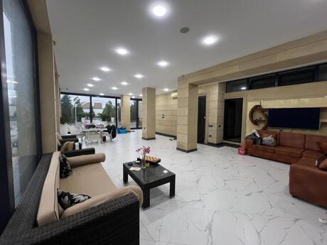 7 otaqlı həyət evi/bağ evi - Fatmayı q. - 700 m²