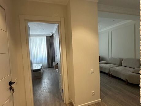 2 otaqlı yeni tikili - İnşaatçılar m. - 56 m²