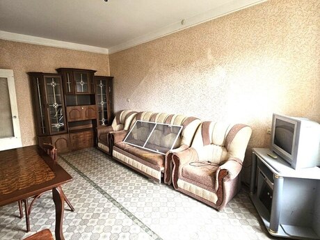 2 otaqlı köhnə tikili - Əhmədli m. - 60 m²