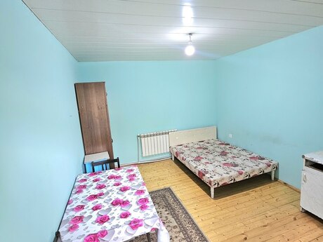 1 otaqlı həyət evi/bağ evi - Zabrat q. - 25 m²