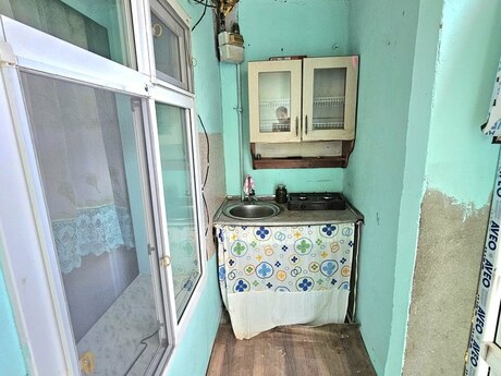 1 otaqlı həyət evi/bağ evi - Zabrat q. - 25 m²