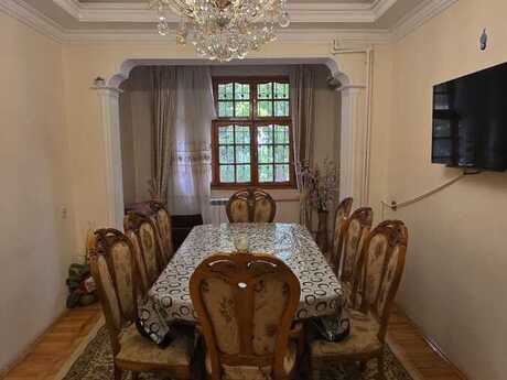 3 otaqlı köhnə tikili - Memar Əcəmi m. - 75 m²