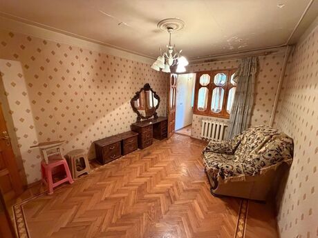 4 otaqlı köhnə tikili - Əhmədli m. - 90 m²