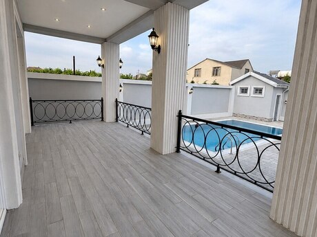 5 otaqlı həyət evi/bağ evi - Buzovna q. - 380 m²