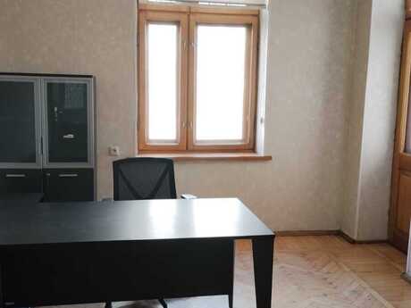 3 otaqlı ofis - 28 May m. - 85 m²