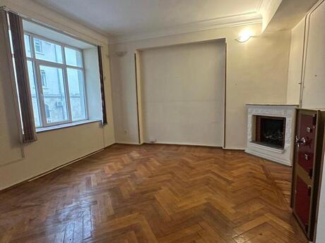 3 otaqlı köhnə tikili - Sahil m. - 90 m²