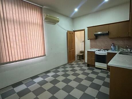 3 otaqlı köhnə tikili - Sahil m. - 90 m²