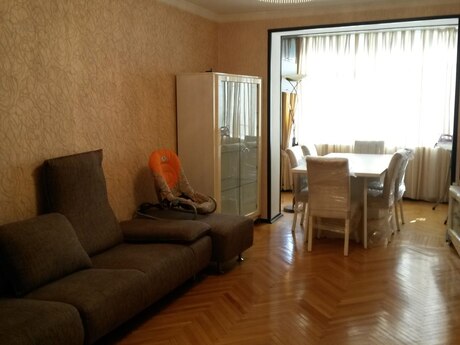 2 otaqlı köhnə tikili - Nəsimi r. - 60 m²