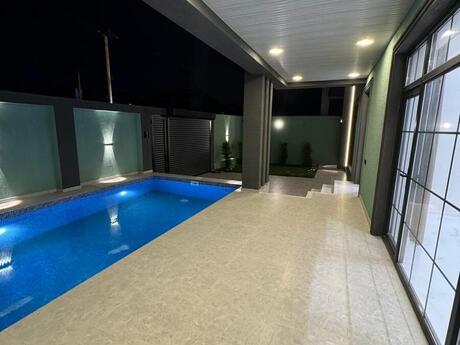 4 otaqlı həyət evi/bağ evi - Şüvəlan q. - 160 m²