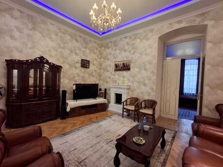 3 otaqlı köhnə tikili - Sahil m. - 110 m²