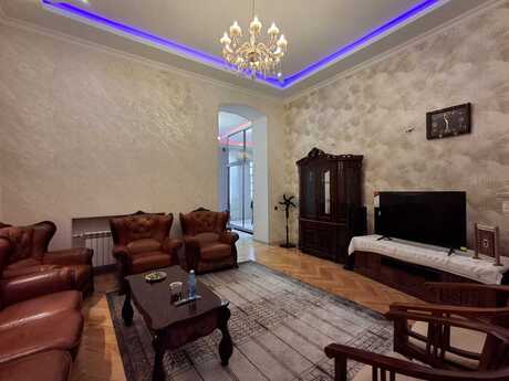 3 otaqlı köhnə tikili - Sahil m. - 110 m²