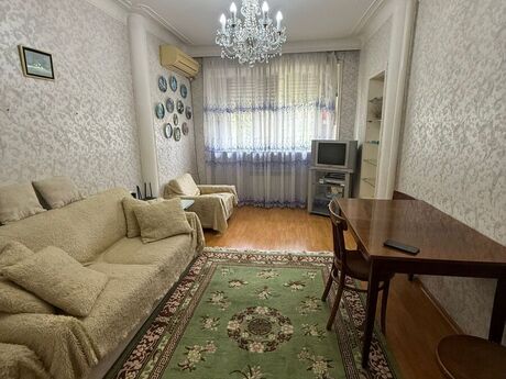 2-комн. вторичка - м. Ахмедлы - 63 м²