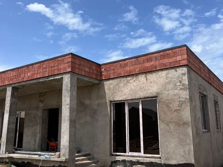 5 otaqlı həyət evi/bağ evi - Novxanı q. - 150 m²