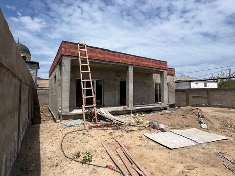 5 otaqlı həyət evi/bağ evi - Novxanı q. - 150 m²