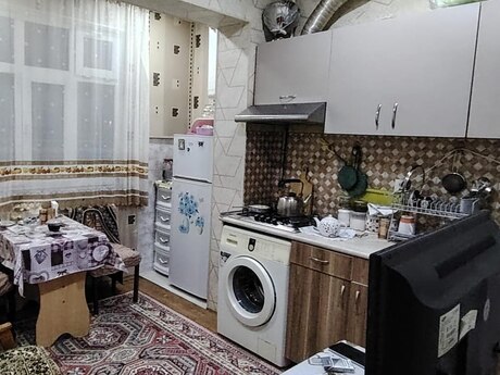 2 otaqlı köhnə tikili - Yeni Günəşli q. - 60 m²
