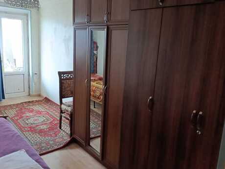 3-комн. вторичка - м. Элмляр Академиясы - 73 м²