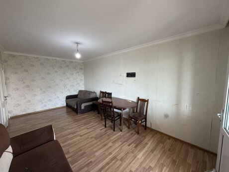 1 otaqlı köhnə tikili - 8-ci kilometr q. - 36 m²