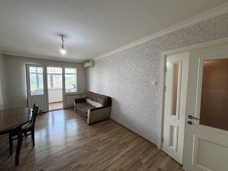 1 otaqlı köhnə tikili - 8-ci kilometr q. - 36 m²