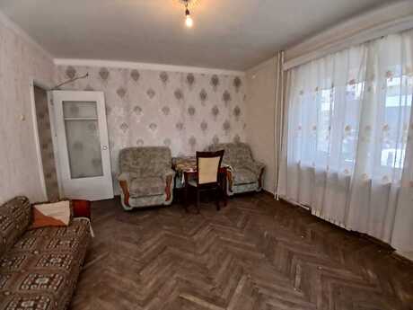 2 otaqlı köhnə tikili - Neftçilər m. - 60 m²