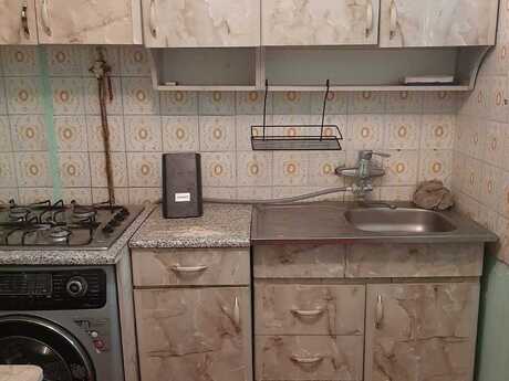 1-комн. вторичка - м. Иншаатчылар - 35 м²