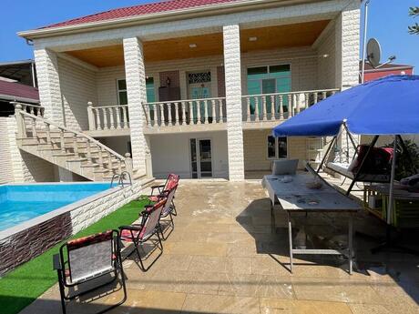 7 otaqlı həyət evi/bağ evi - Ramana q. - 240 m²